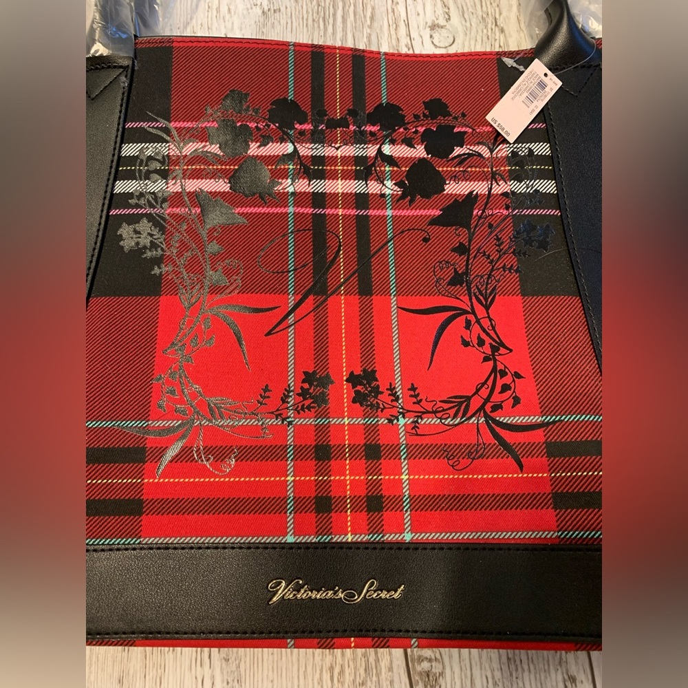 Victoria’s Secret plaid tartan floral red and black tote travel overnight bag - Picture 4 of 7